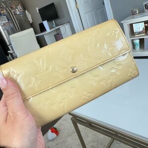 Louis Vuitton Patent Leather Sarah Wallet